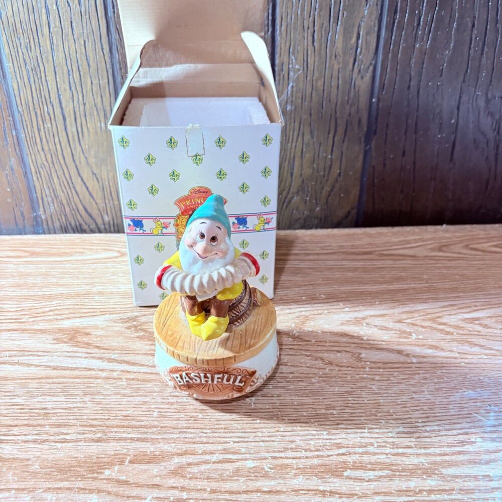 Vintage Walt Diney Co Schmid Snow White Bashful Music Box "Getting To Know You"